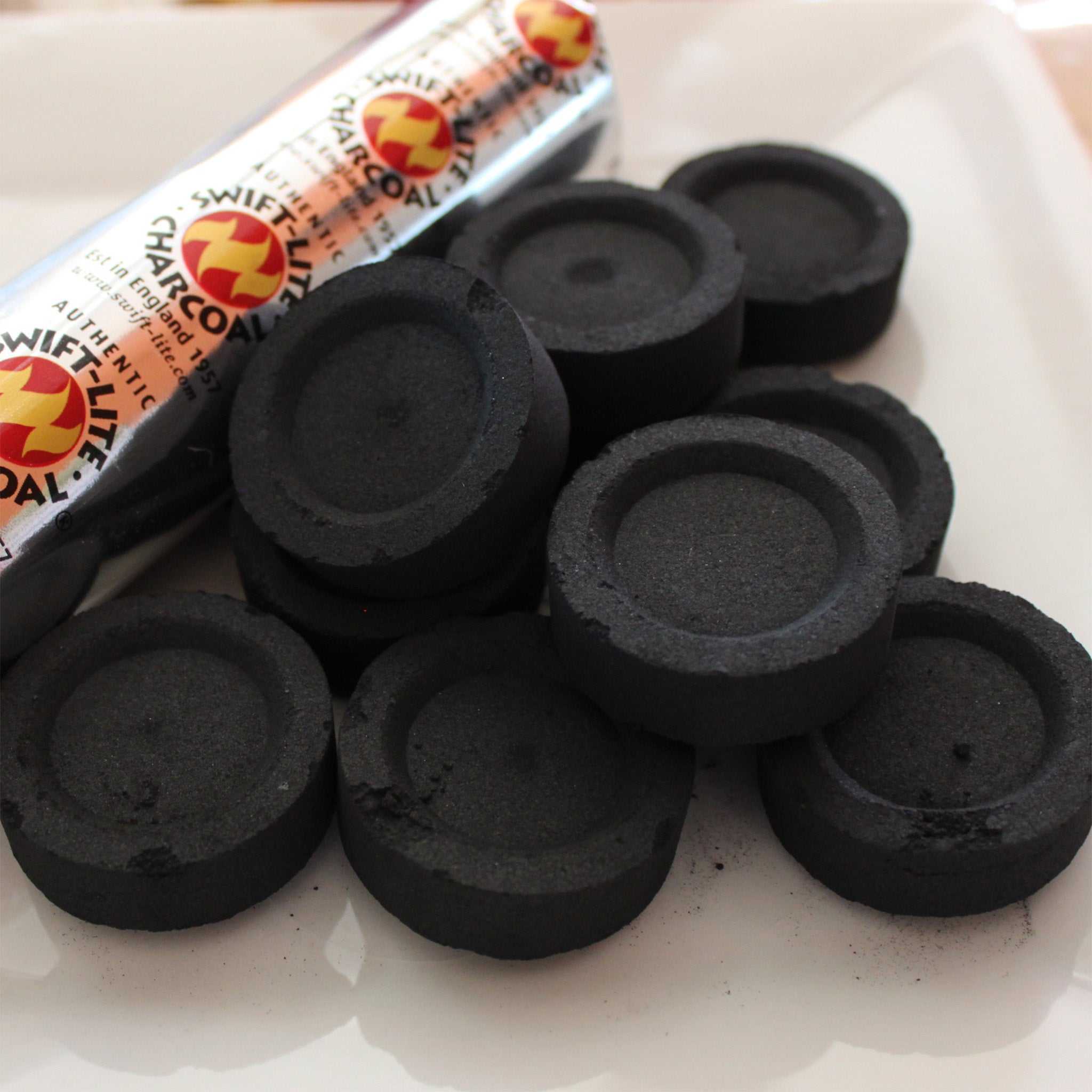 Schnellzünderkohle / Carvão de ignição rápida, 10er pack